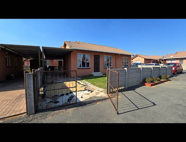 3 BEDROOM SECTIONAL TITLE FOR SALE IN ORMONDE